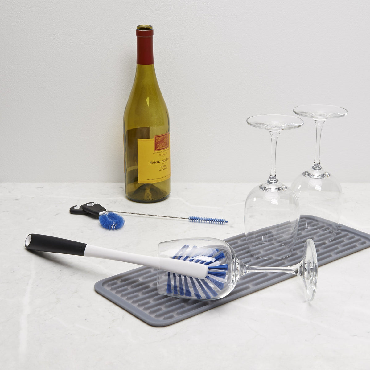 water-bottle-cleaning-set-q8 1329080_7_water_bottle_cleaning_set.jpg