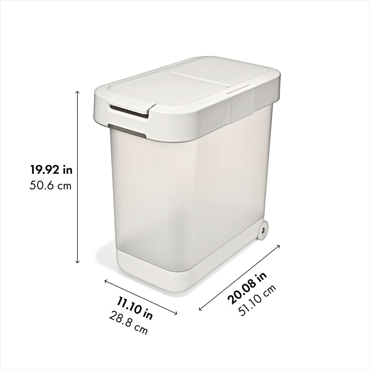 oxo-pet-airtight-food-container-with-scoop-large-a1 pet_7301500_airtight-food-container-large_apdp_01_dim.jpeg