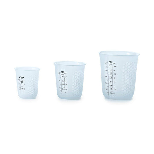 3-piece-squeeze-and-pour-silicone-measuring-cup-set-r0 11172700_measuring_set.jpg