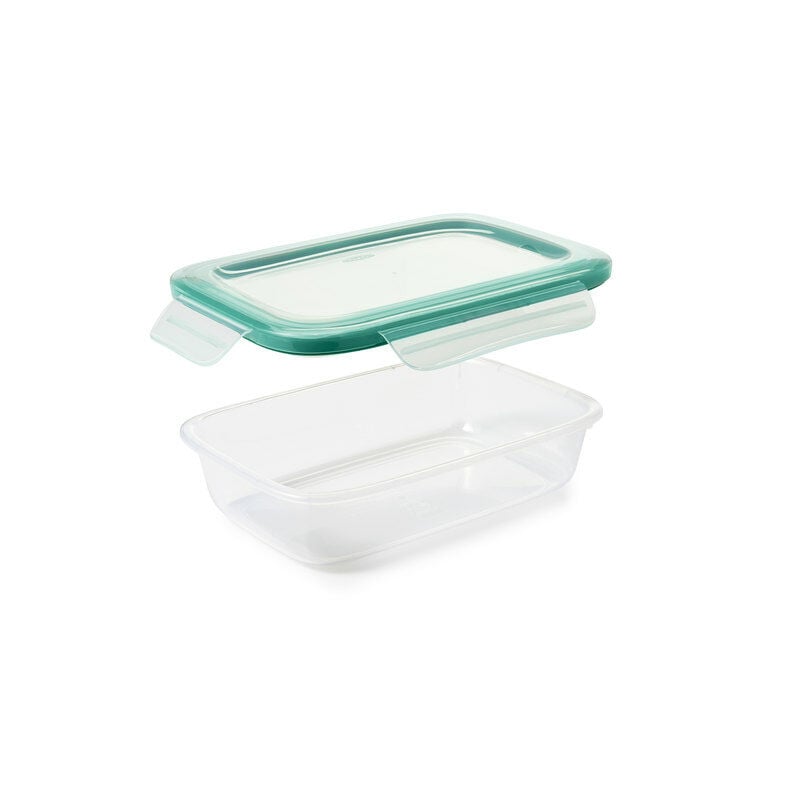 oxo-good-grips-5-1-cup-smart-seal-plastic-container-a9 11175100snap5point1cup1.jpg