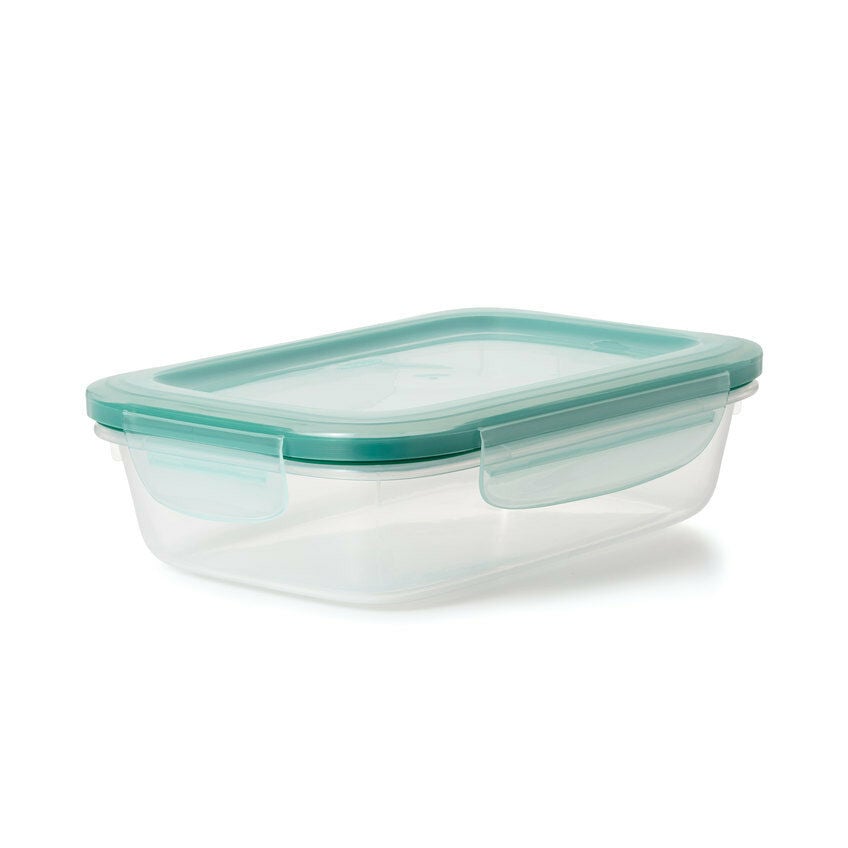 oxo-good-grips-5-1-cup-smart-seal-plastic-container-a9 11175100snap5point1cup2.jpg