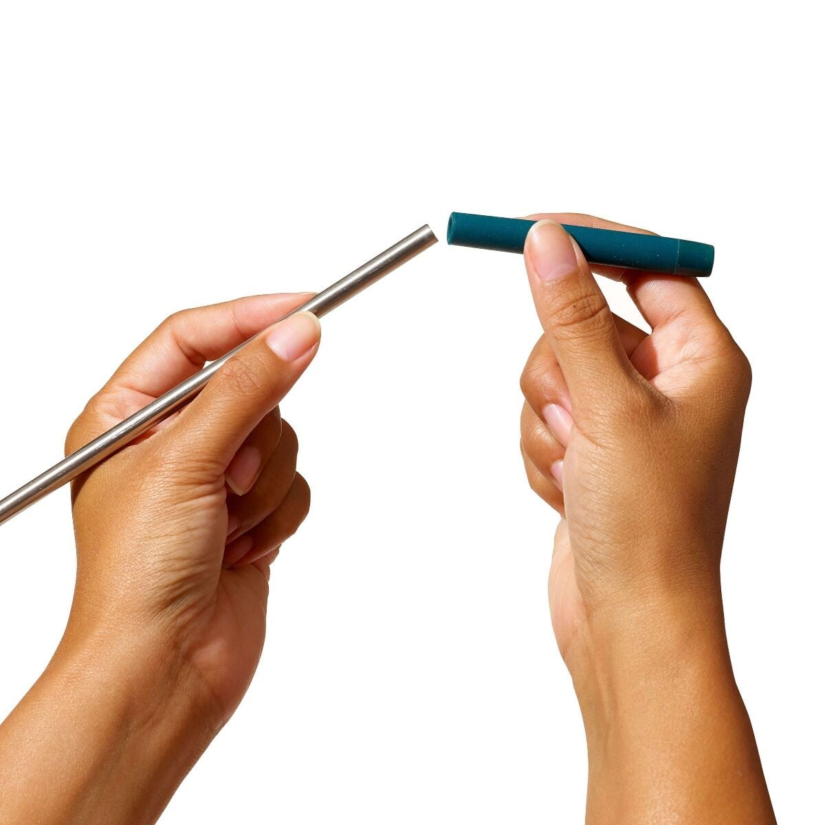 4-piece-reusable-straw-and-brush-set-with-case-c6 11300200_4b_1_.jpg
