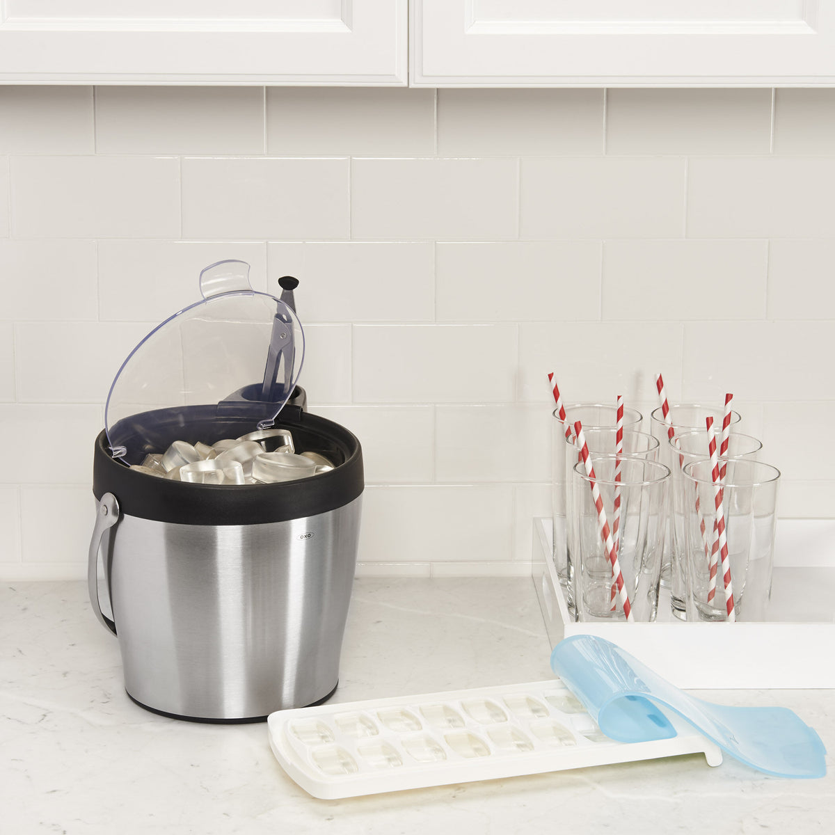 no-spill-ice-cube-tray-q2 1132080_8_no-spill_ice_cube_tray.jpg