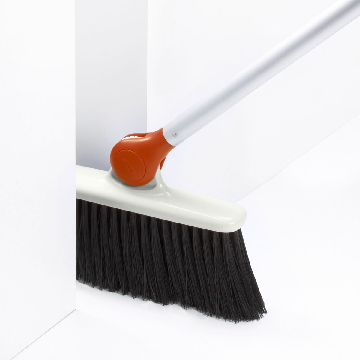 any-angle-broom-l5 1336580_3_any-angle_broom.jpg