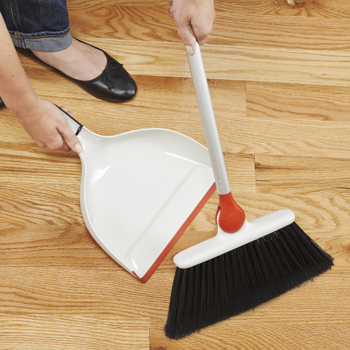 any-angle-broom-l5 1336580_5_any-angle_broom.jpg