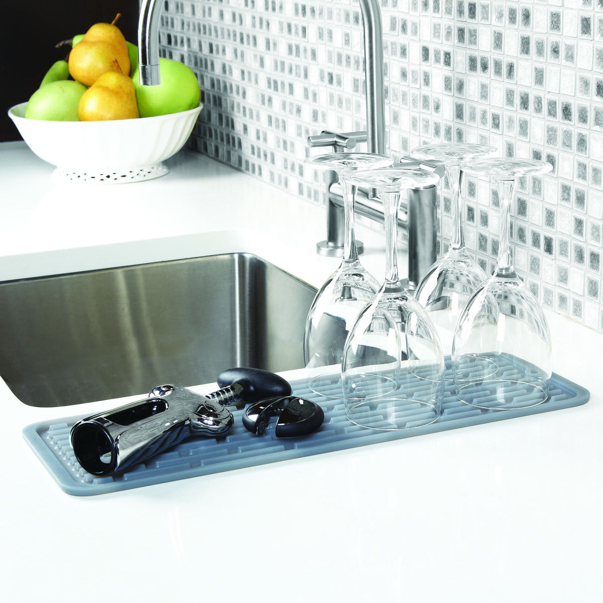 silicone-wine-glass-drying-mat-y5 1372100_5_silicone_wine_glass_drying_mat.jpg