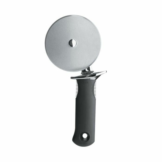 oxo-good-grips-4-pizza-wheel-m8 26681.jpg