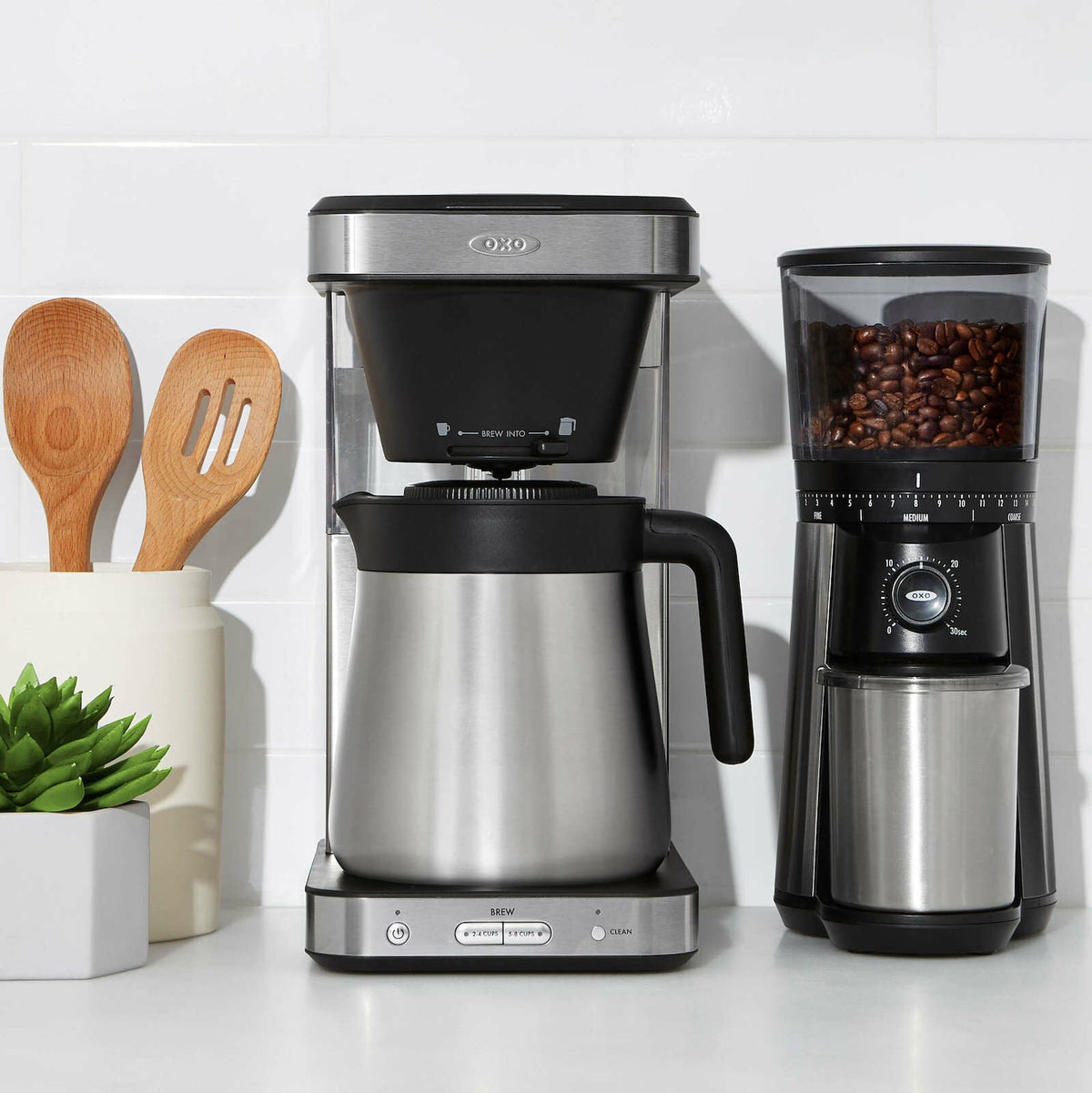 8-cup-coffee-maker-z3 br_8718800_071520_5_rgb_1_.jpg