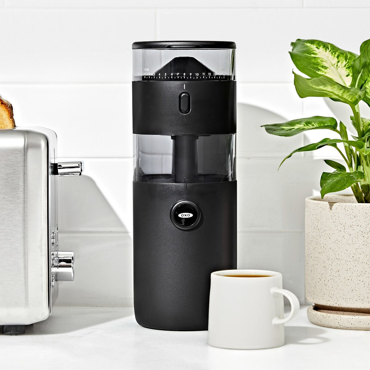 compact-conical-burr-coffee-grinder-z3 brew_8720800_compactgrinder_pdp_07.jpg