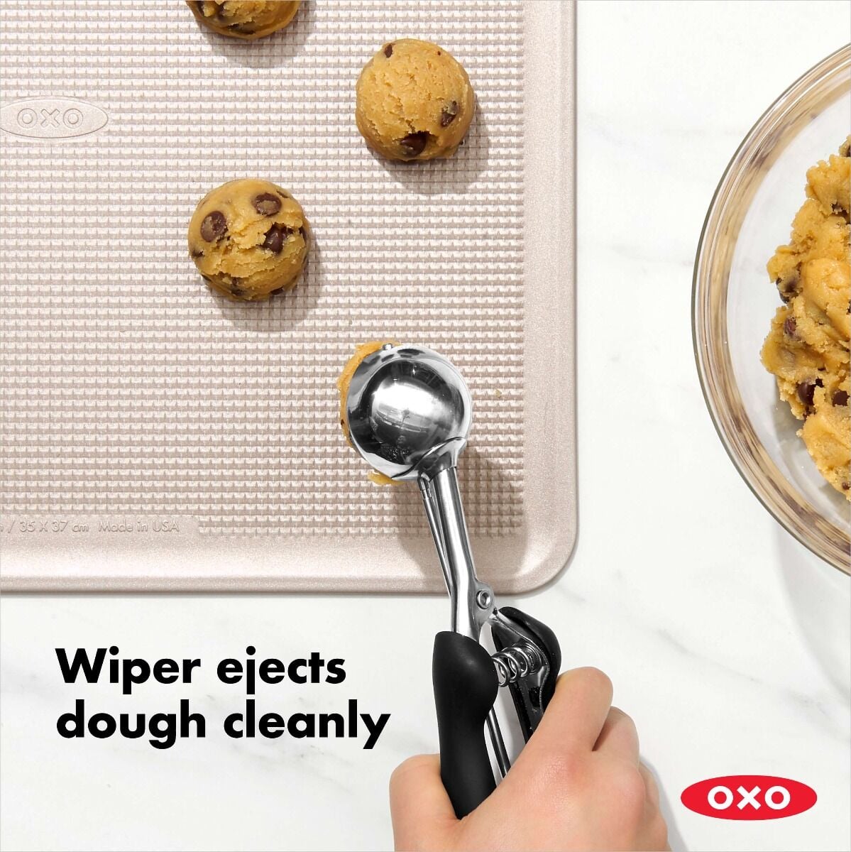 medium-cookie-scoop-m6 gg_1055893_8a_1_.jpg