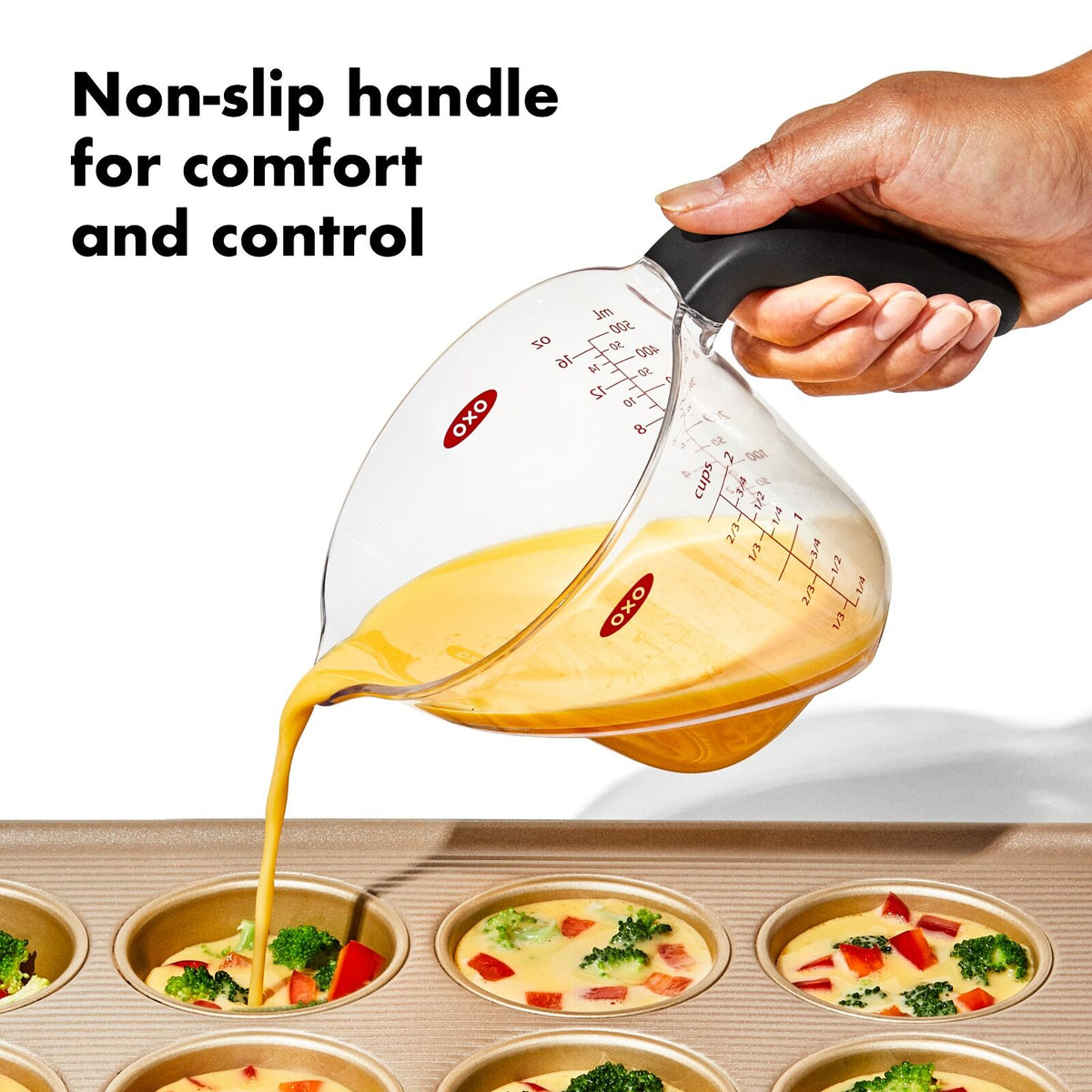 3-piece-angled-measuring-cup-set-w6 gg_1056988_3pcangledmeasuringcupset_apdp_03.jpg