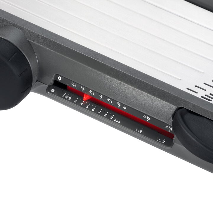 chef-s-mandoline-slicer-2-0-x3 gg_111194500_7_1_.jpg