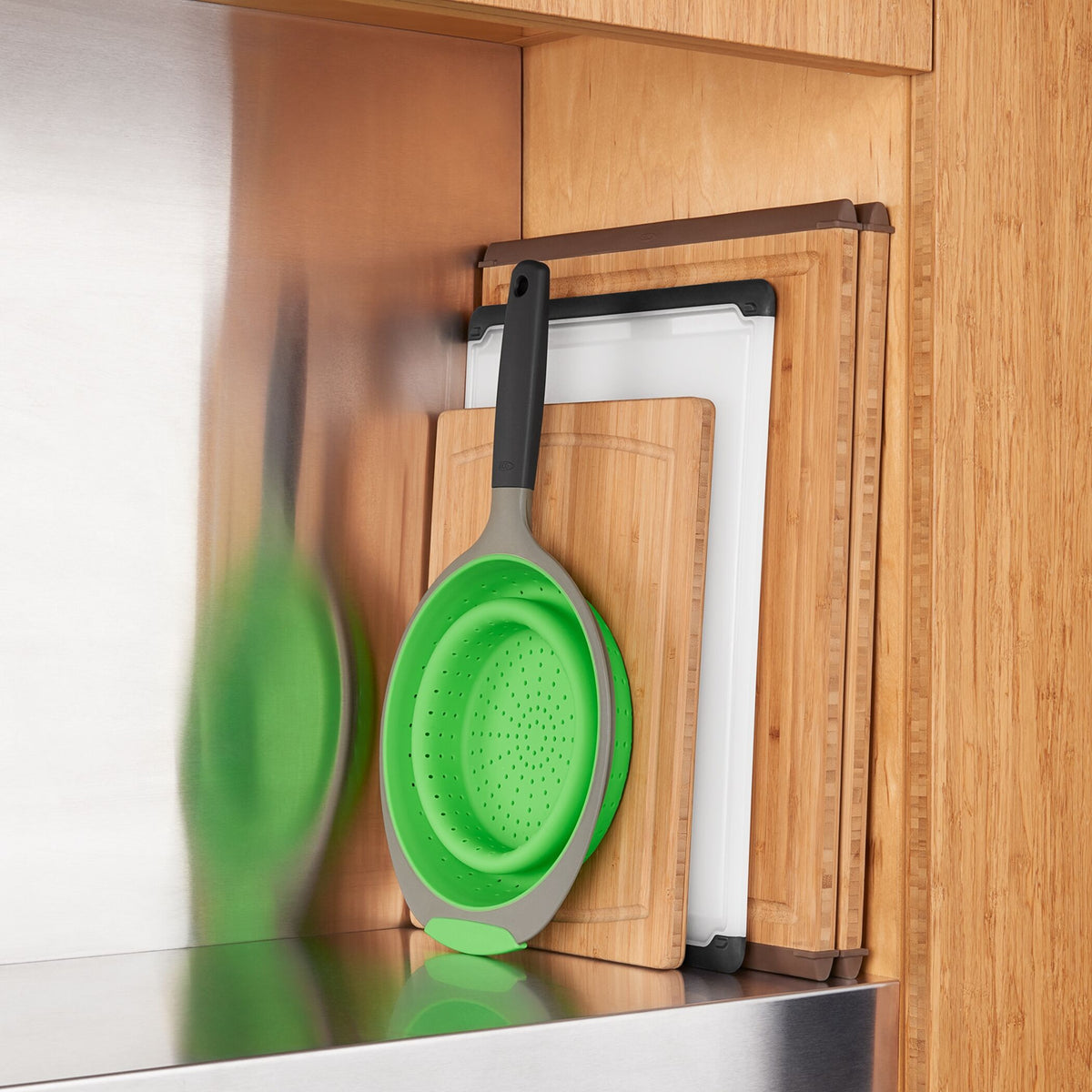 silicone-collapsible-strainer-2-0-qt-r3 gg_11208300_9.jpg