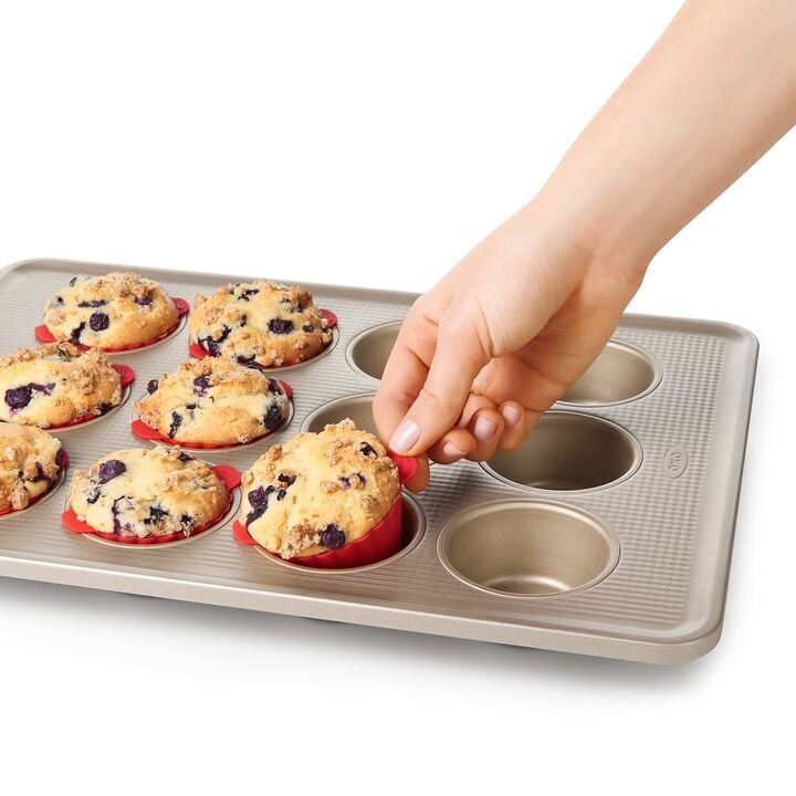silicone-baking-cups-12-pack-j4 gg_11211000_4.jpg