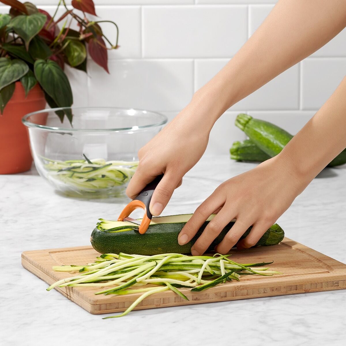 3-piece-prep-peeler-set-assorted-blades-k1 gg_11244100_4c_3.jpg