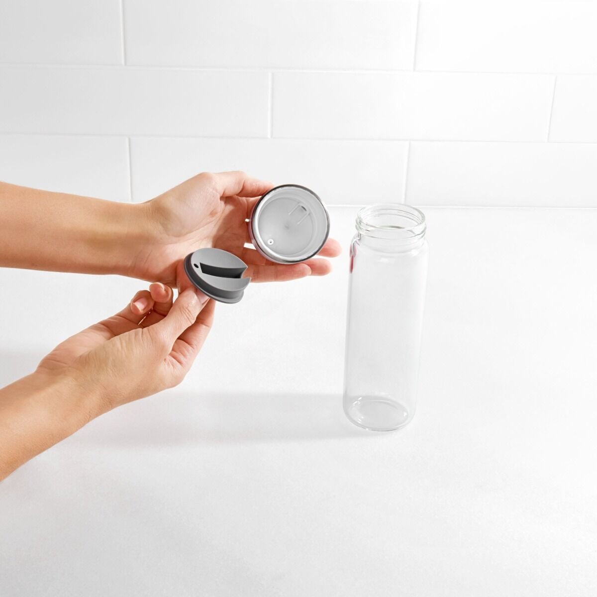 precision-pour-glass-dispenser-12-oz-u0 gg_11247900_4b.jpg