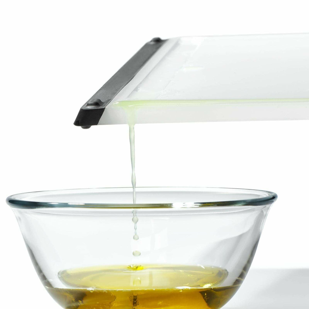 carving-and-cutting-board-c6 gg_11272900_7a_1.jpg
