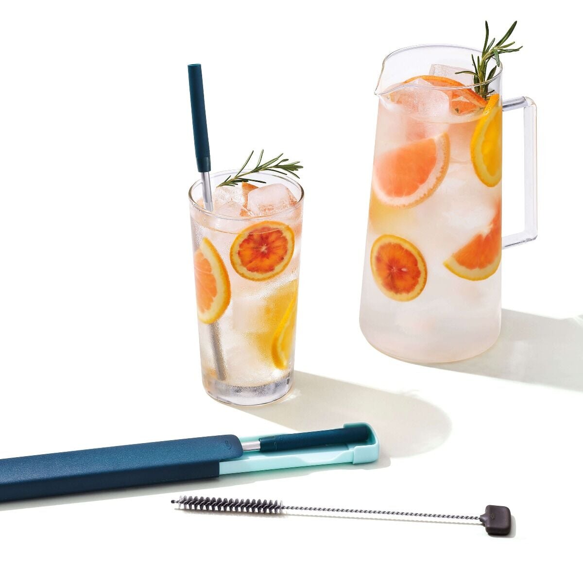 4-piece-reusable-straw-and-brush-set-with-case-c6 gg_11300200_9_1_.jpg