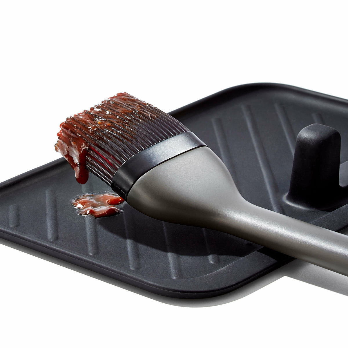 grilling-basting-brush-c9 gg_11309300_050620_4_rgb_1_.jpg