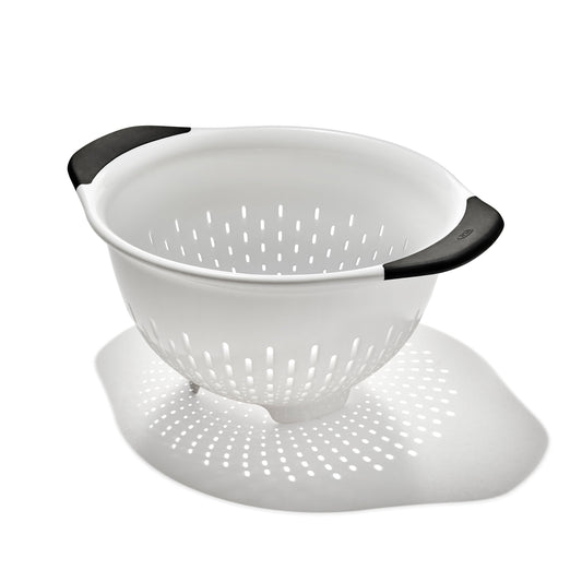 plastic-colander-c6 gg_11331000_plasticcolander3qt_apdp_00_main.jpg