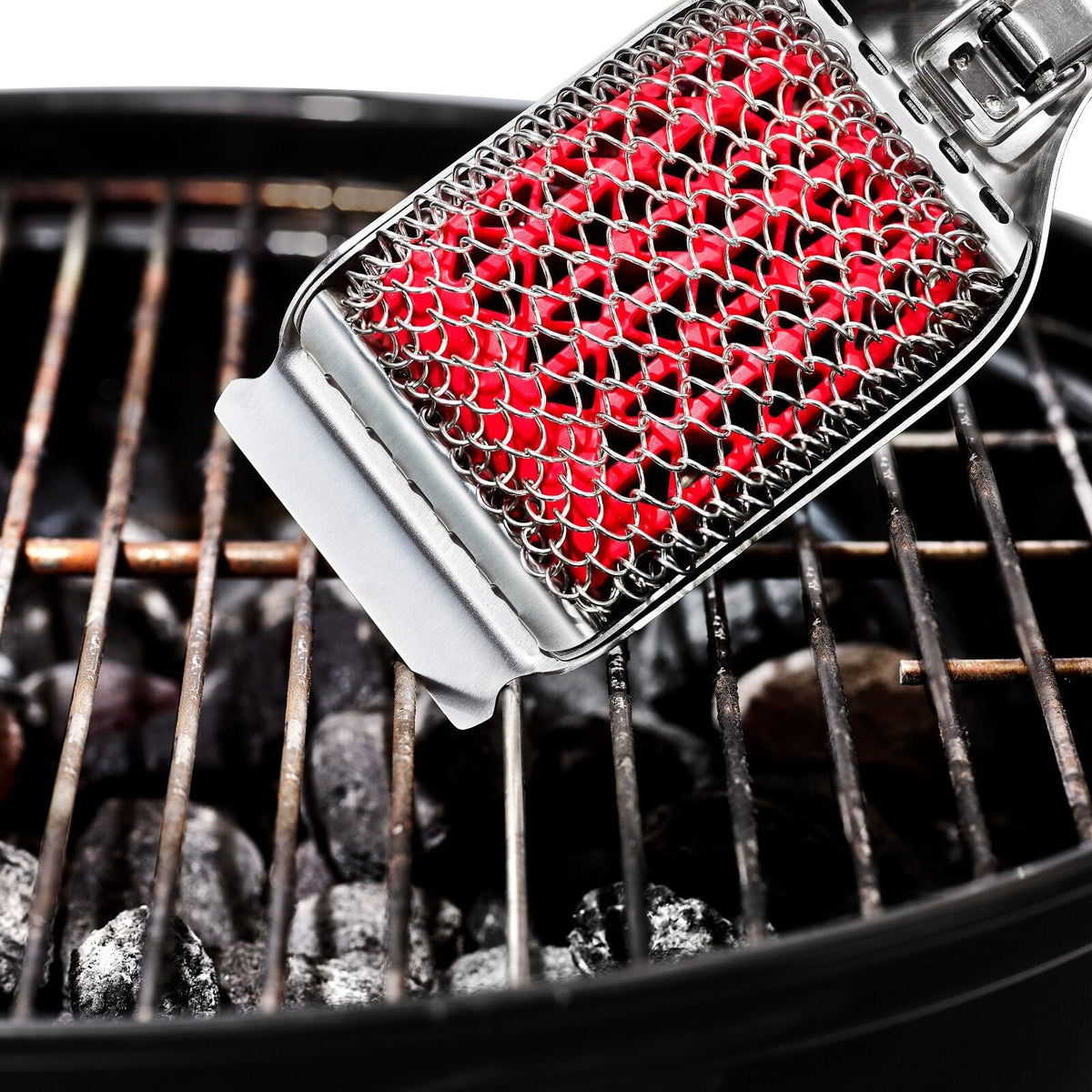 coiled-grill-brush-with-replaceable-head-k6 gg_11356300_coiledgrillbrush_11.jpg