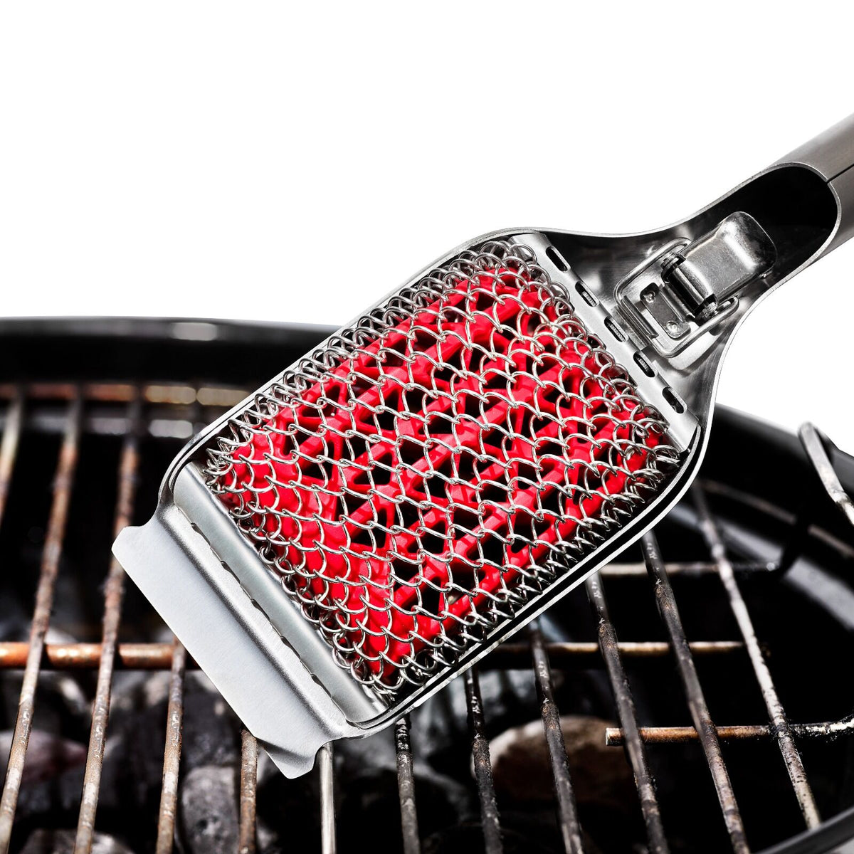 coiled-grill-brush-with-replaceable-head-k6 gg_11356300_coiledgrillbrush_pdp_04.jpg