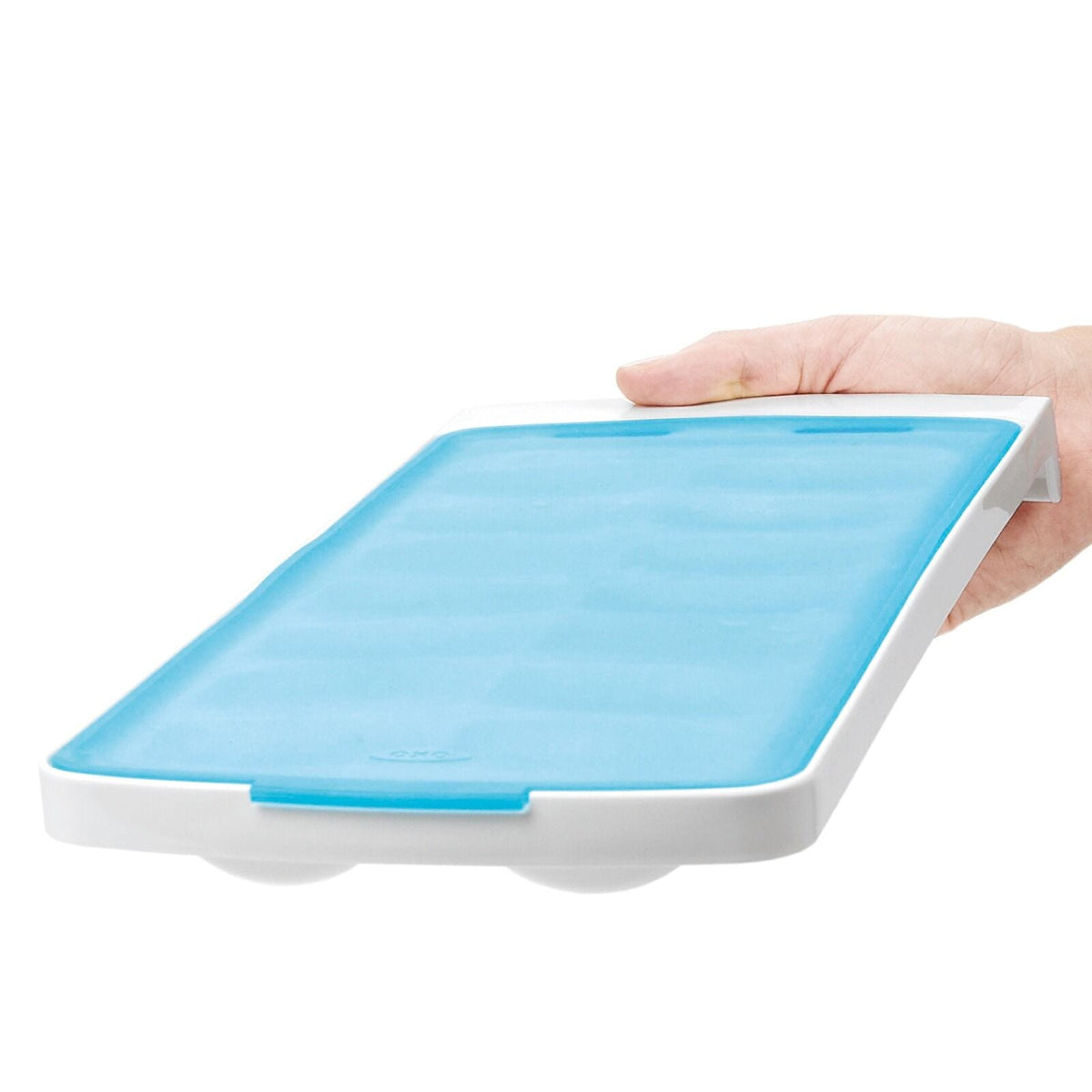 no-spill-ice-cube-tray-2-pack-u9 gg_11362000_nospillicecubetray2pk_pdp_03.jpg