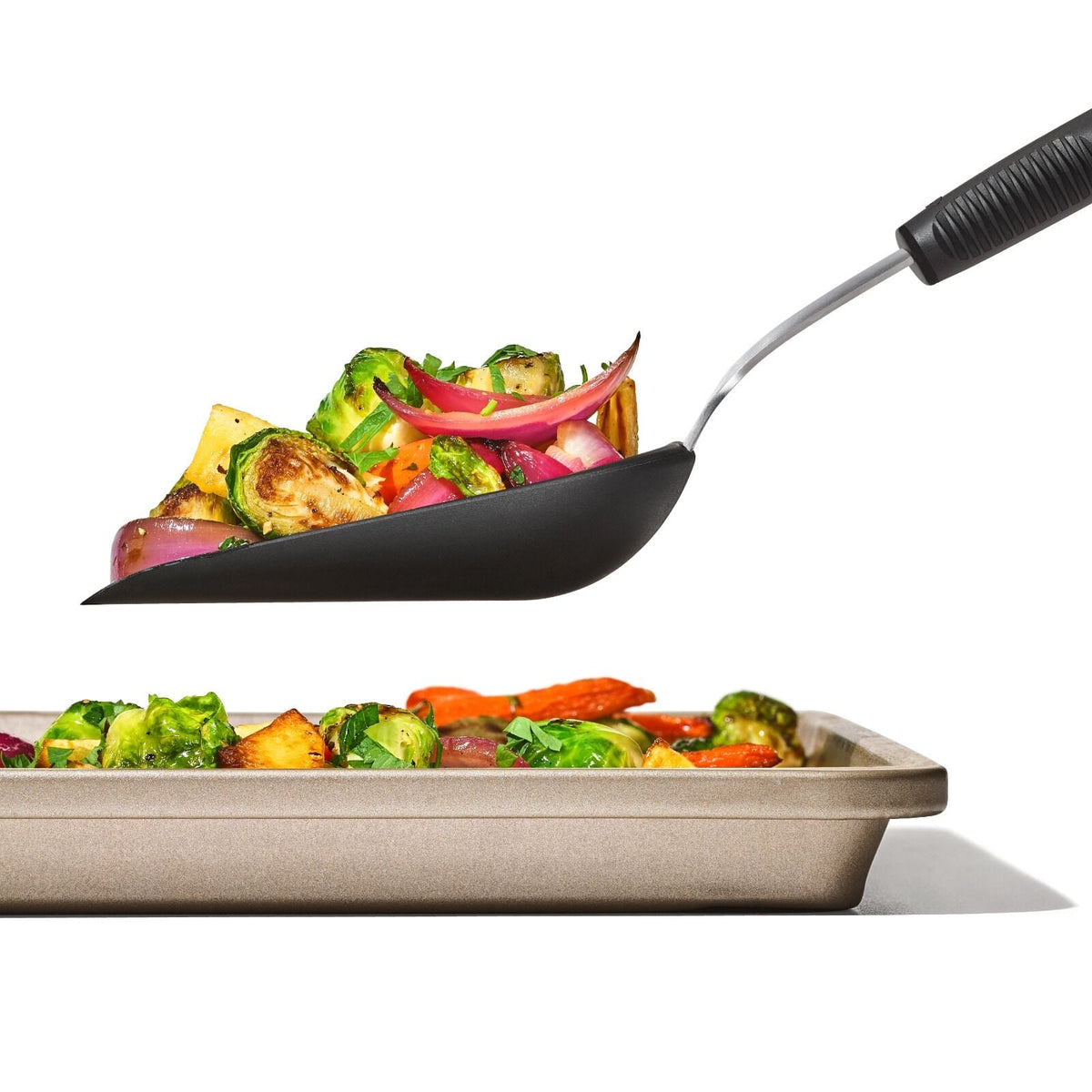 sheet-pan-scoop-e2 gg_11375300_sheetpanscoop_pdp_02.jpg