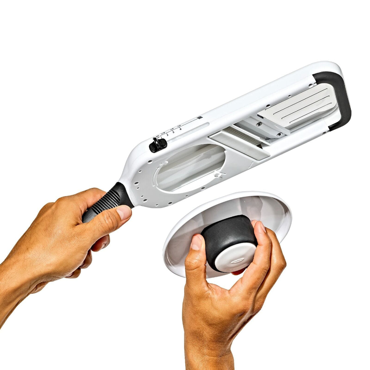 precision-handheld-mandoline-j7 gg_11391800_precisionhandheldmandoline_pdp_05.jpeg