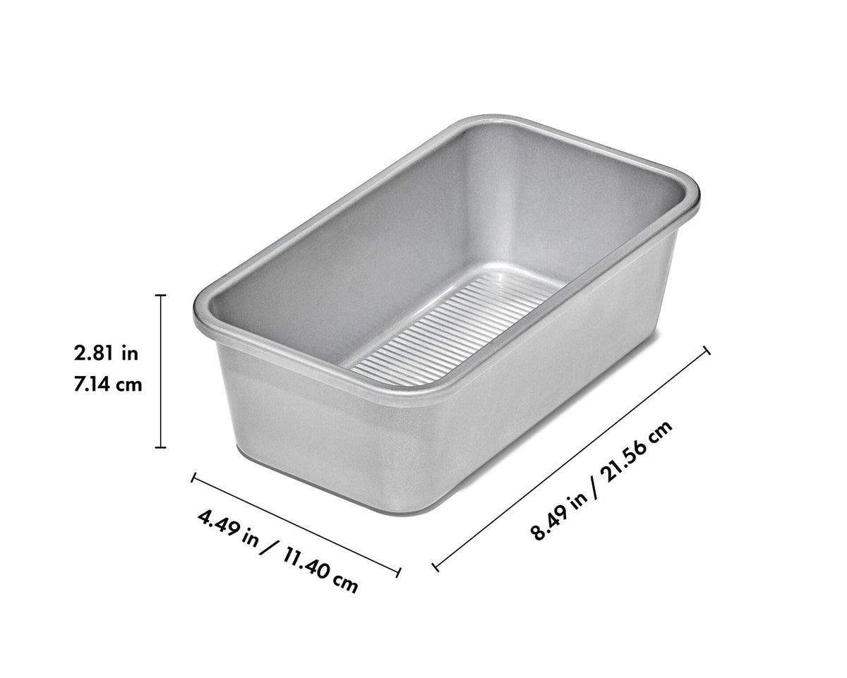 non-stick-pro-clear-coated-1lb-loaf-pan-l4 gg_11434800_1lb-loaf-pan_apdp_01_dim.jpeg
