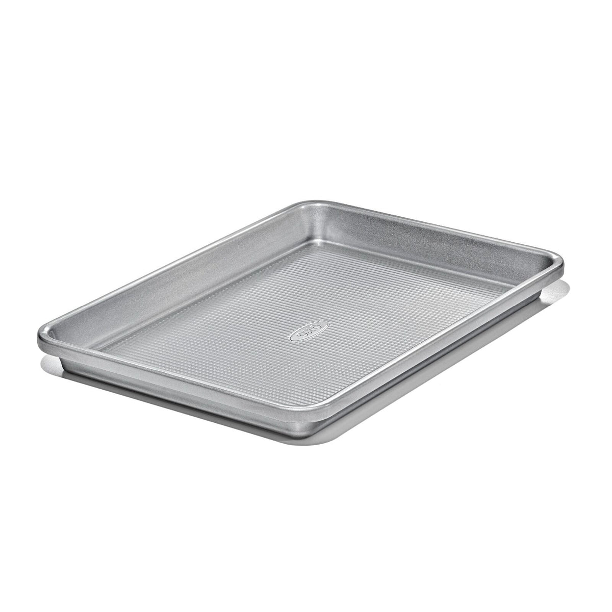 non-stick-pro-clear-coated-quarter-sheet-pan-k2 gg_11434900_quarter-sheet-pan_pdp_04.jpeg