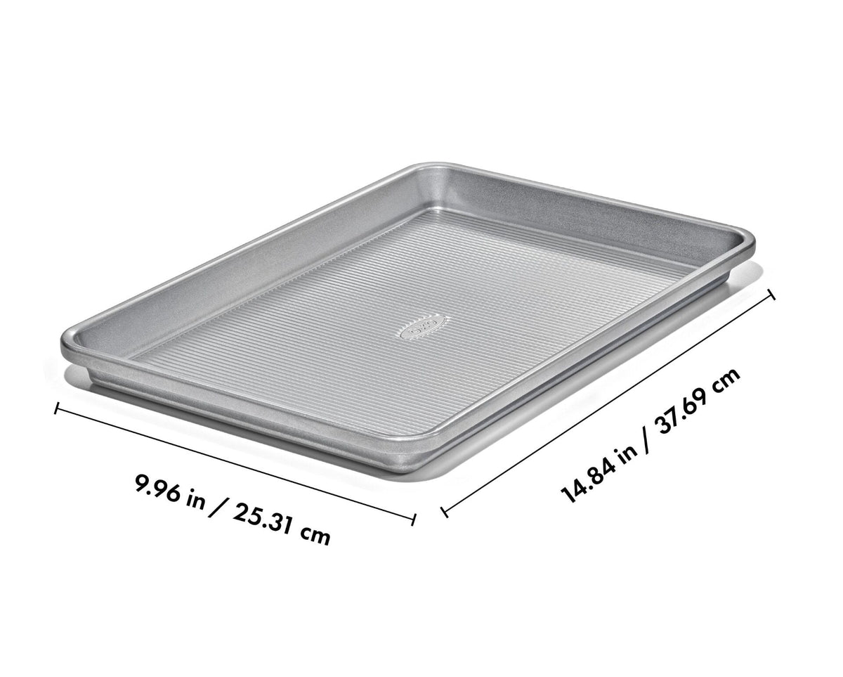 non-stick-pro-clear-coated-jelly-roll-pan-w1 gg_11435000_jelly-roll-pan_apdp_01_dim.jpeg