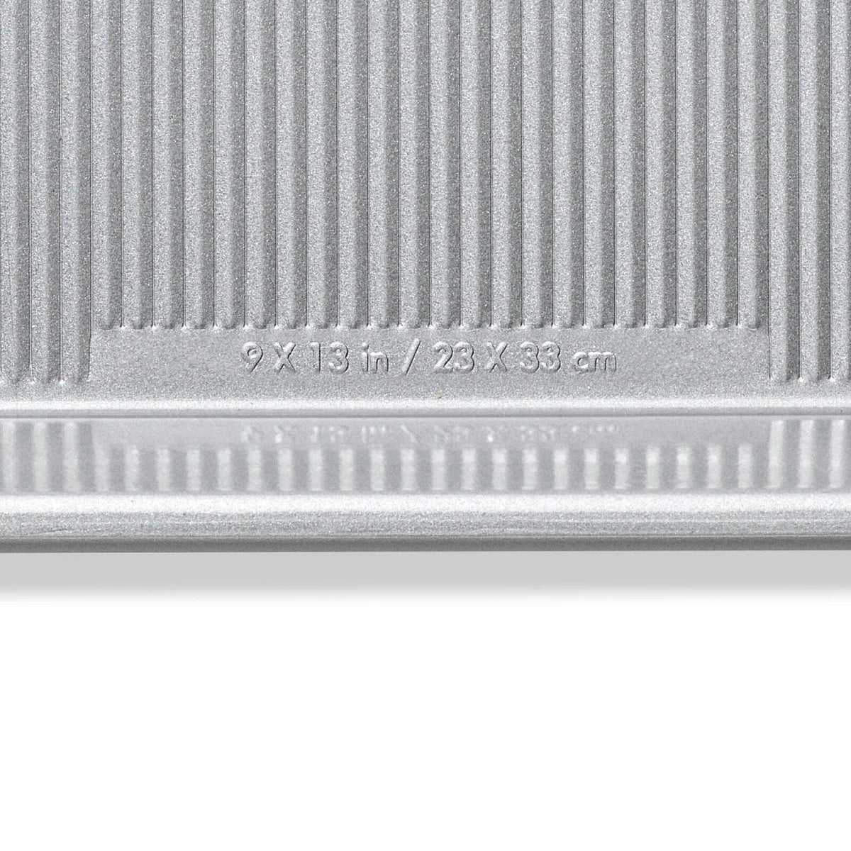 non-stick-pro-clear-coated-jelly-roll-pan-w1 gg_11435000_jelly-roll-pan_pdp_05.jpeg