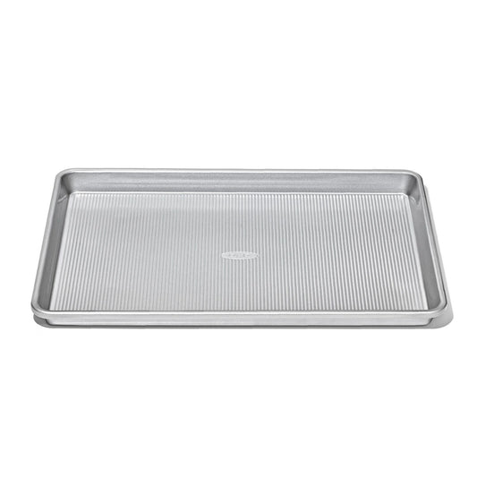 non-stick-pro-clear-coated-half-sheet-pan-v2 gg_11435300_half-sheet-pan_apdp_00_main.jpeg