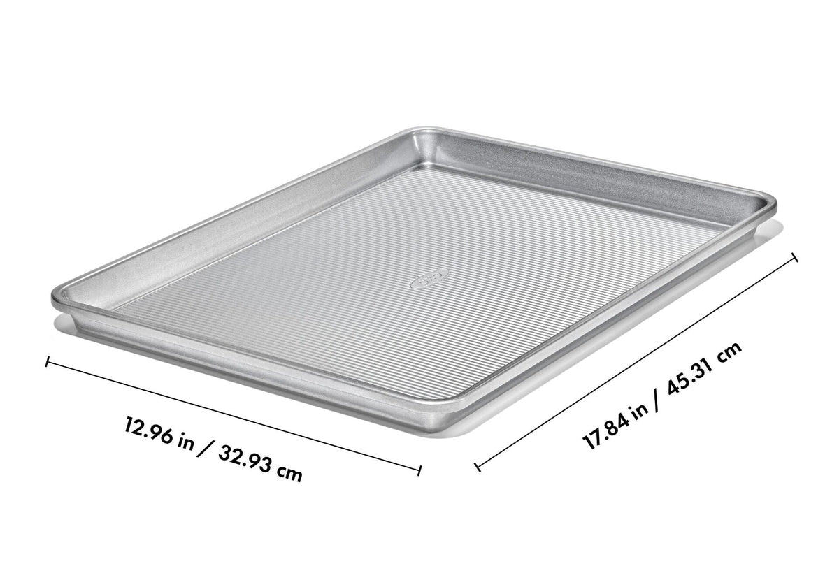 non-stick-pro-clear-coated-half-sheet-pan-v2 gg_11435300_half-sheet-pan_apdp_01_dim.jpeg