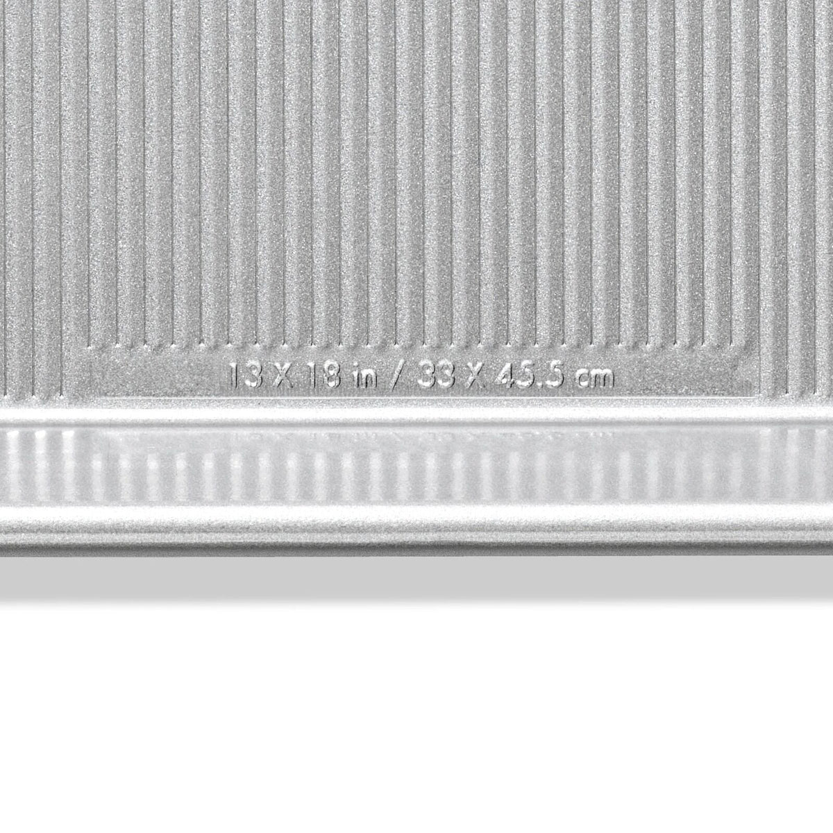 non-stick-pro-clear-coated-half-sheet-pan-v2 gg_11435300_half-sheet-pan_pdp_05.jpeg