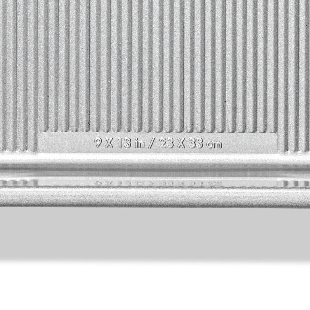 non-stick-pro-clear-coated-9inx13in-cake-pan-q7 gg_11435500_9x13-cake-pan_pdp_06.jpeg