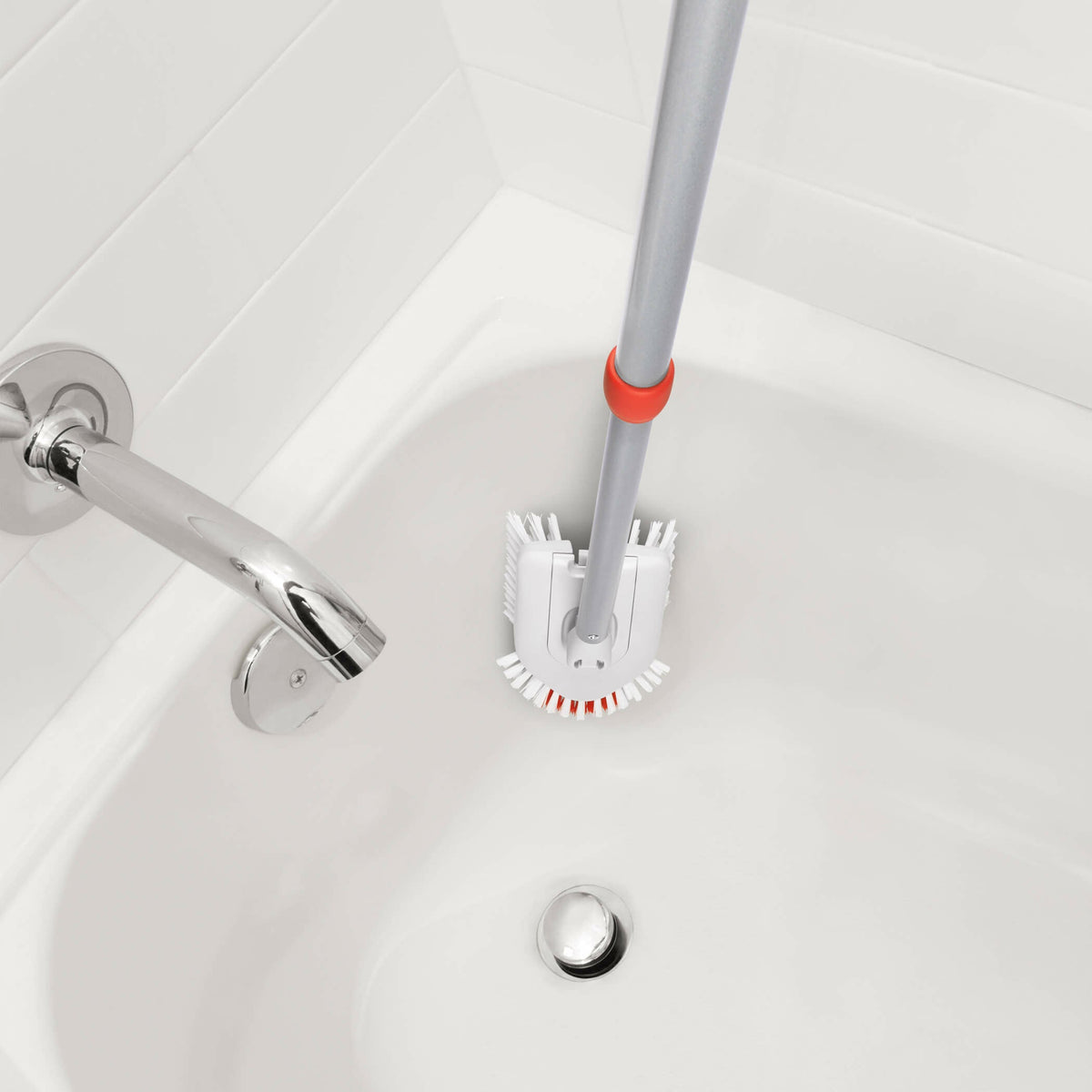 extendable-tub-and-tile-brush-j9 gg_12166000_8_1_.jpg