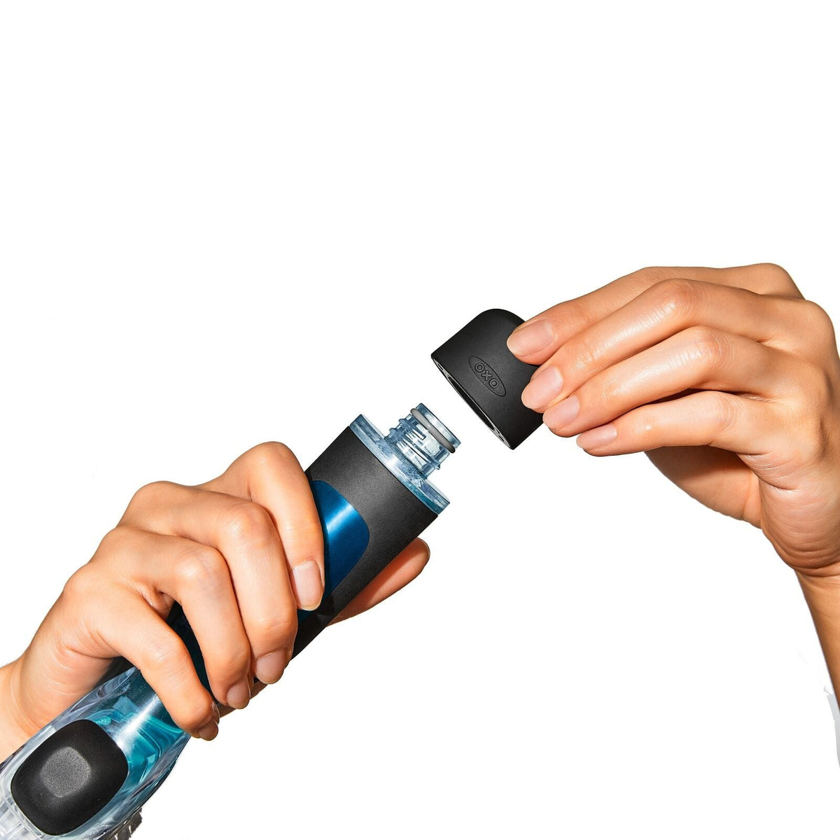 soap-dispensing-dish-brush-m8 gg_12361700_soapdispdishbrush_06_p_rgb.jpg