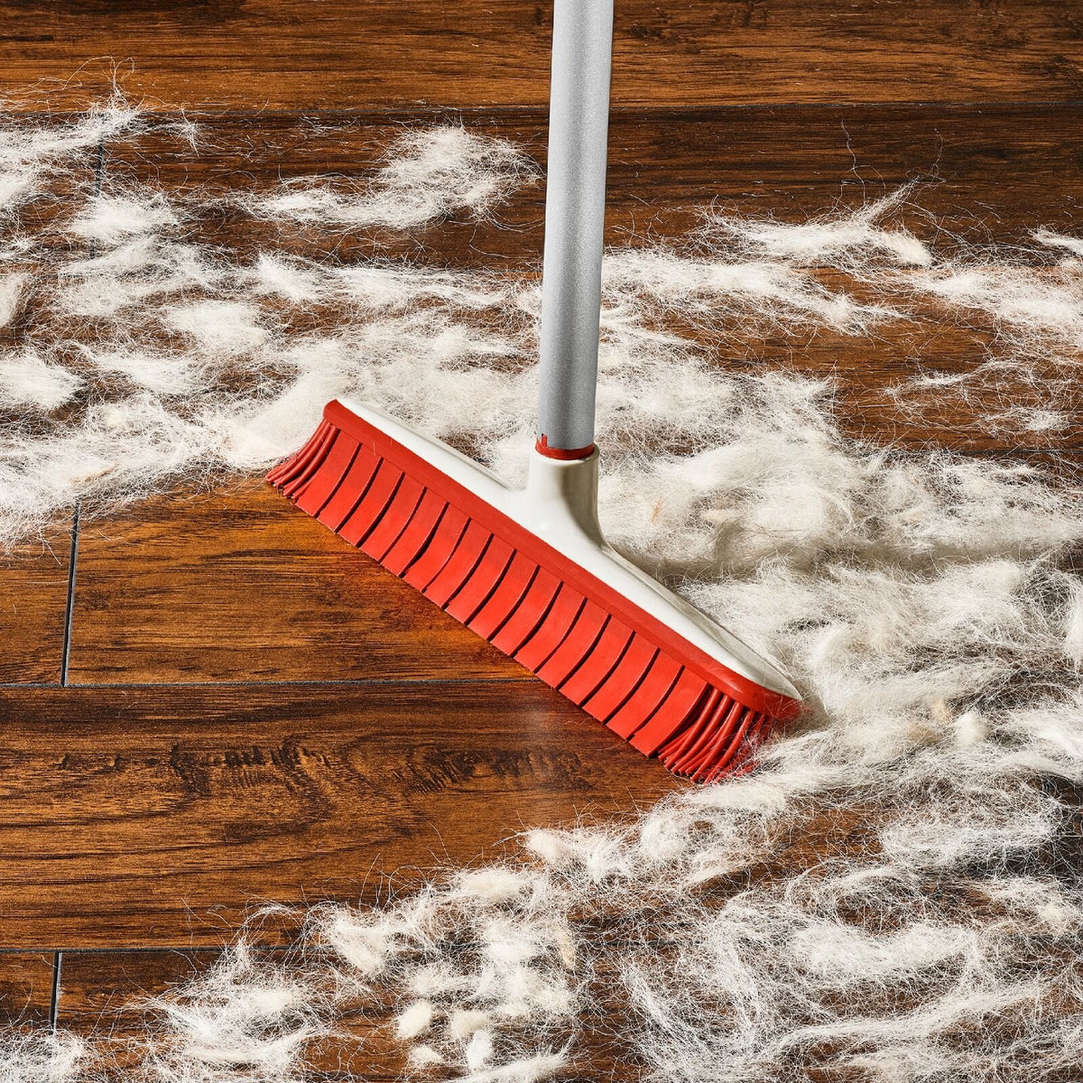 oxo-good-grips-fur-broom-b2 gg_12423000_fur-broom-compact_pdp_06.jpeg