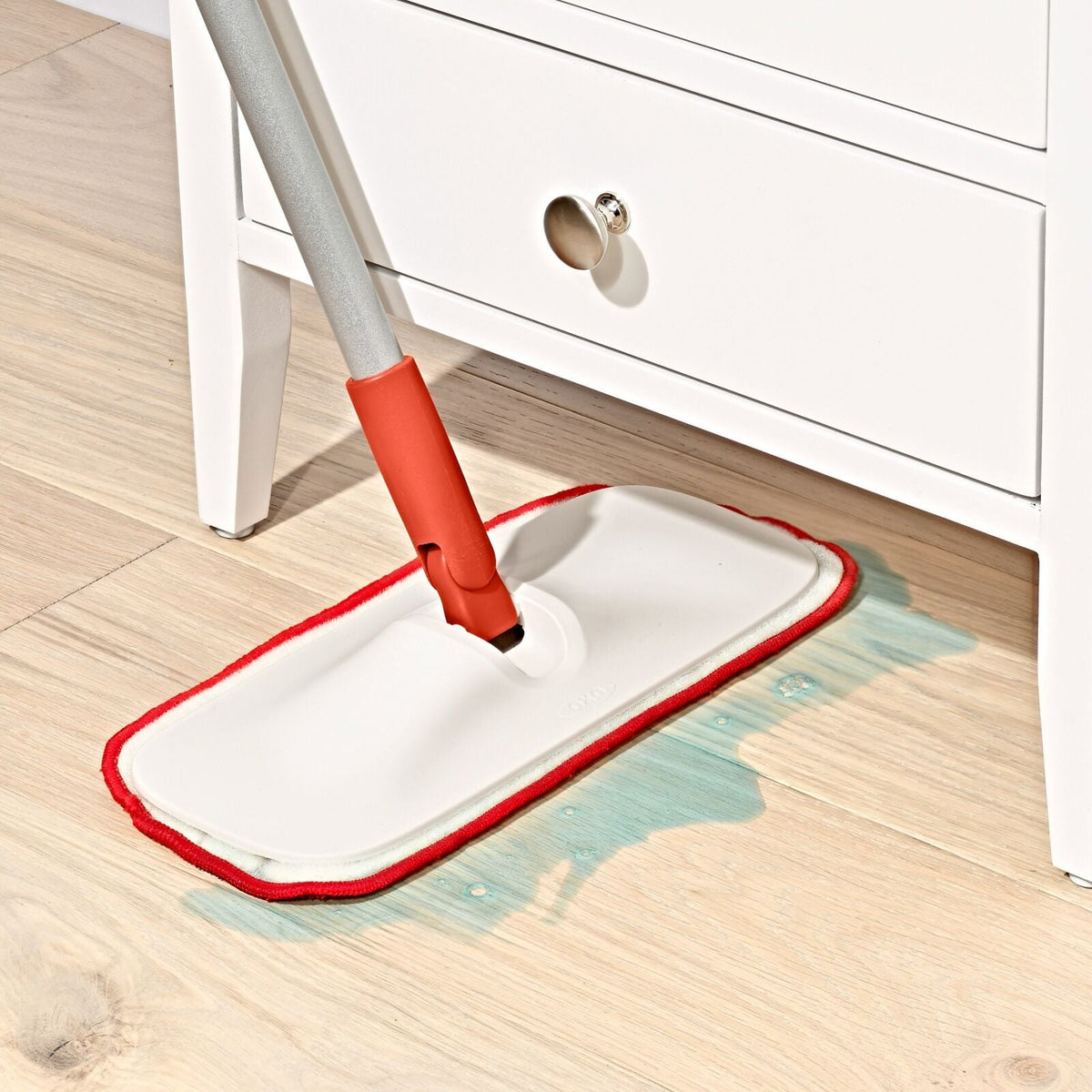wet-and-dry-microfiber-mop-z8 gg_12423100_wet-dry-floor-mop_pdp_03.jpeg