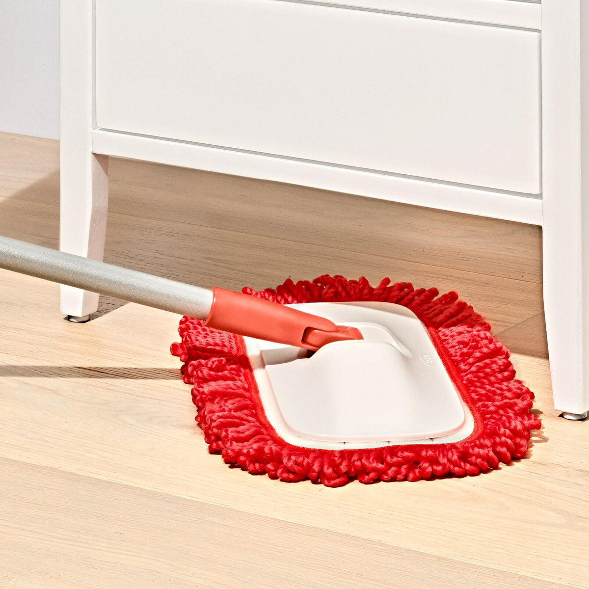 wet-and-dry-microfiber-mop-z8 gg_12423100_wet-dry-floor-mop_pdp_04.jpeg