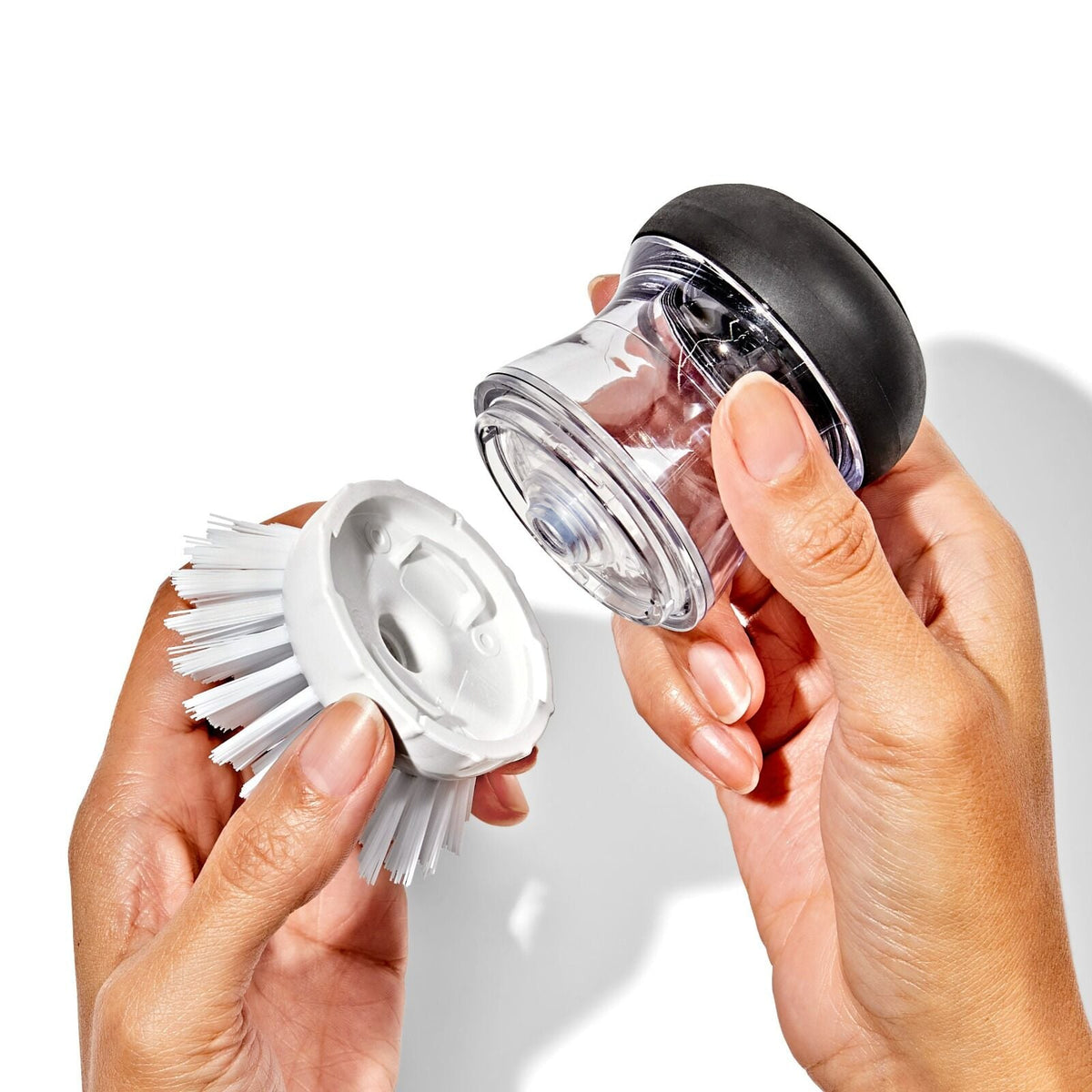 soap-dispensing-palm-brush-refills-4-pack-x5 gg_12425900_palm-brush-refills-4-pack_pdp_02.jpeg