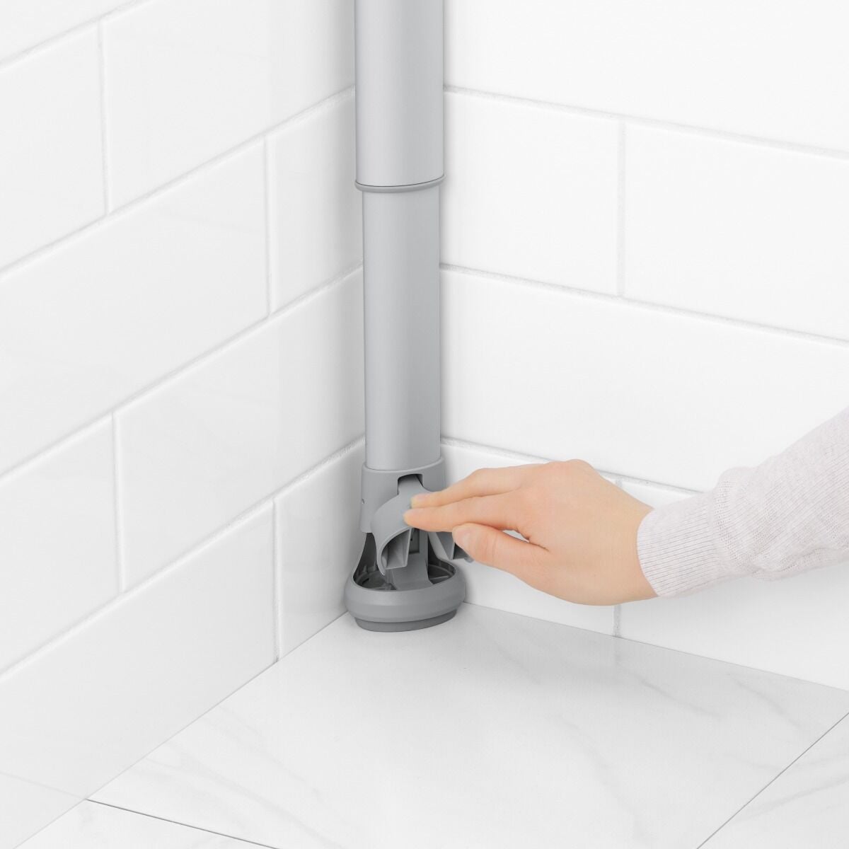 quick-extend-aluminum-pole-caddy-h1 gg_13241500_4c.jpg