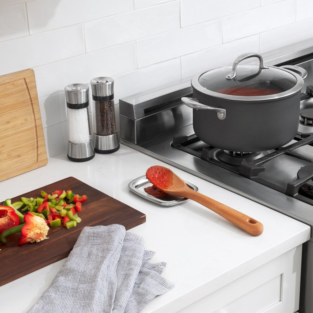 oxo-good-grips-non-slip-spoon-rest-q9 gg_13245300_9c.jpg
