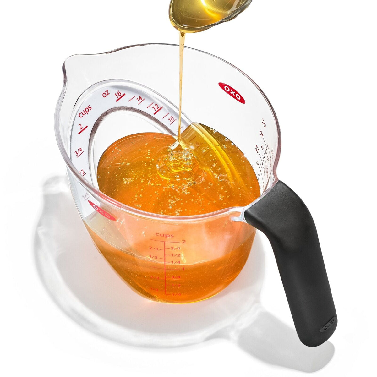 2-cup-angled-measuring-cup-s7 gg_70981v6_2cupangledmeasuringcup_pdp_04.jpg