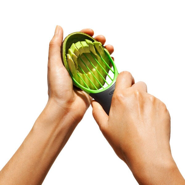 3-in-1-avocado-slicer-v5 lc8pphrtnha4jjr3mo69.jpg