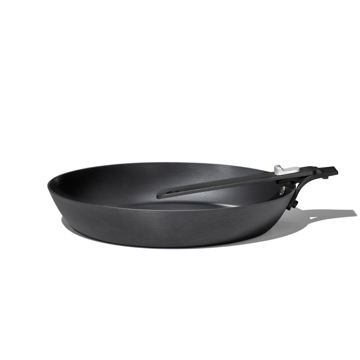 carbon-steel-with-removable-handle-10in-pan-b0 od__2059640001__10incarbonsteelpan_67_rgb.jpg