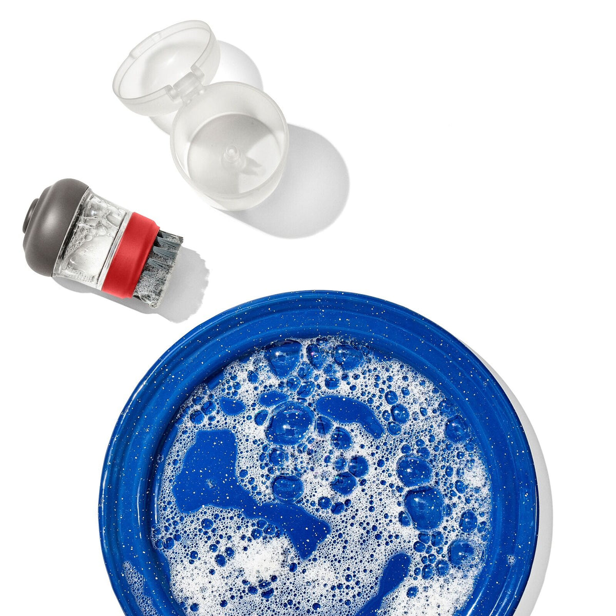 outdoor-soap-dispensing-dish-brush-with-storage-case-l6 odr_9209700_soapdispensingbrush_11.jpg