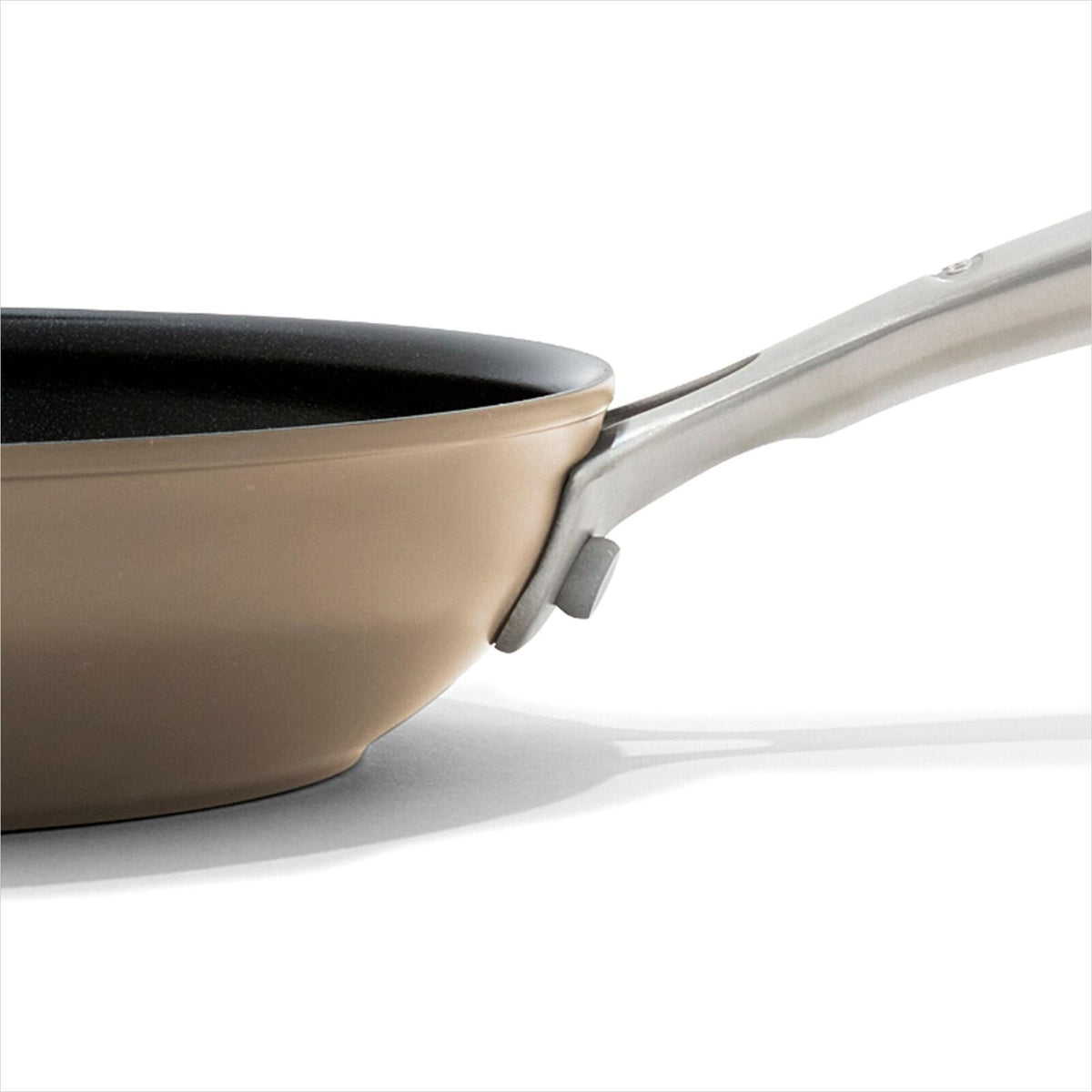 enhanced-non-stick-8-inch-frypan-w7 oxo_cc010457-001_enhanced-nonstick-8in-fry-pan-biscuit_pdp_03.jpg